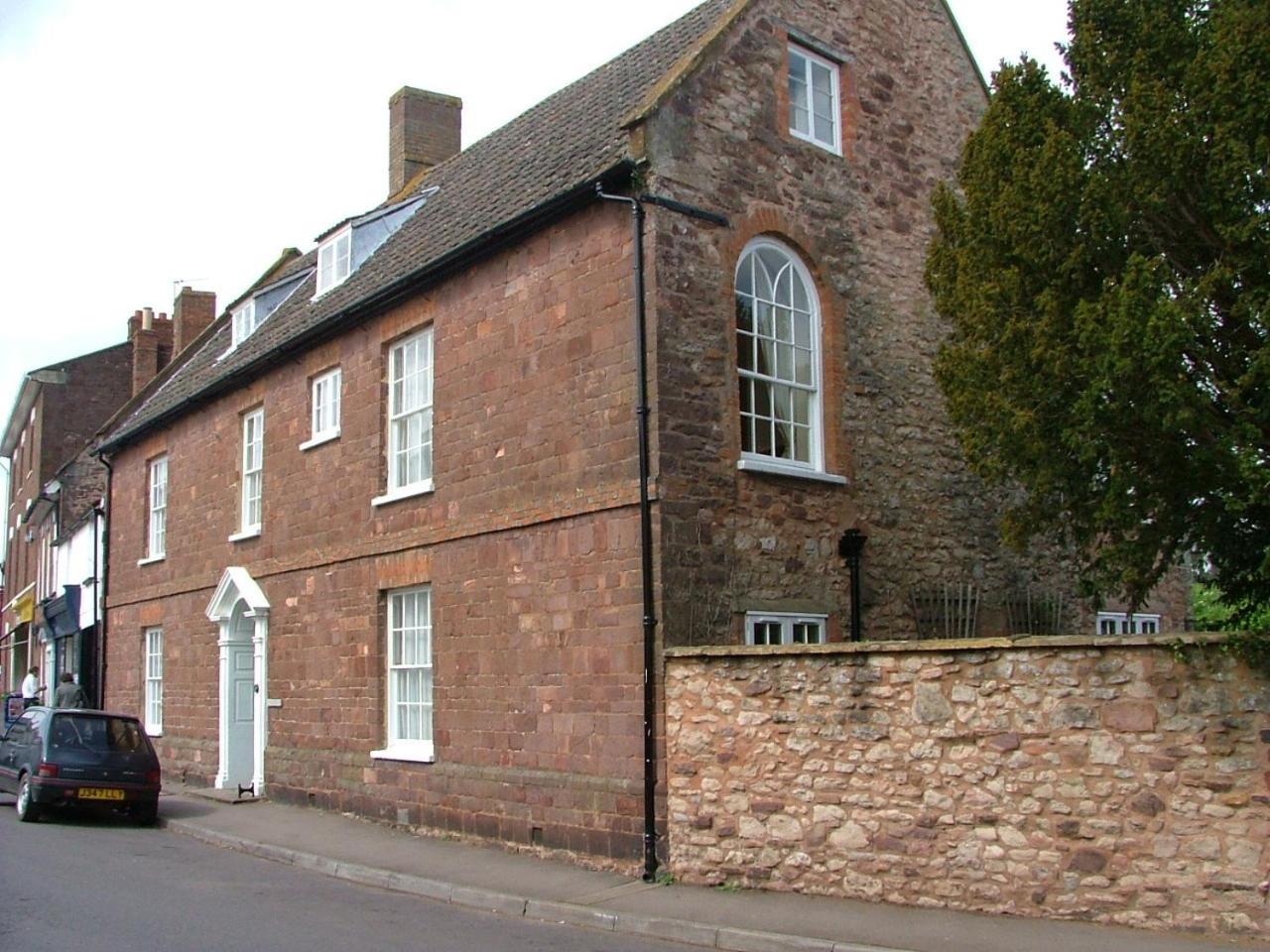 Photo 18