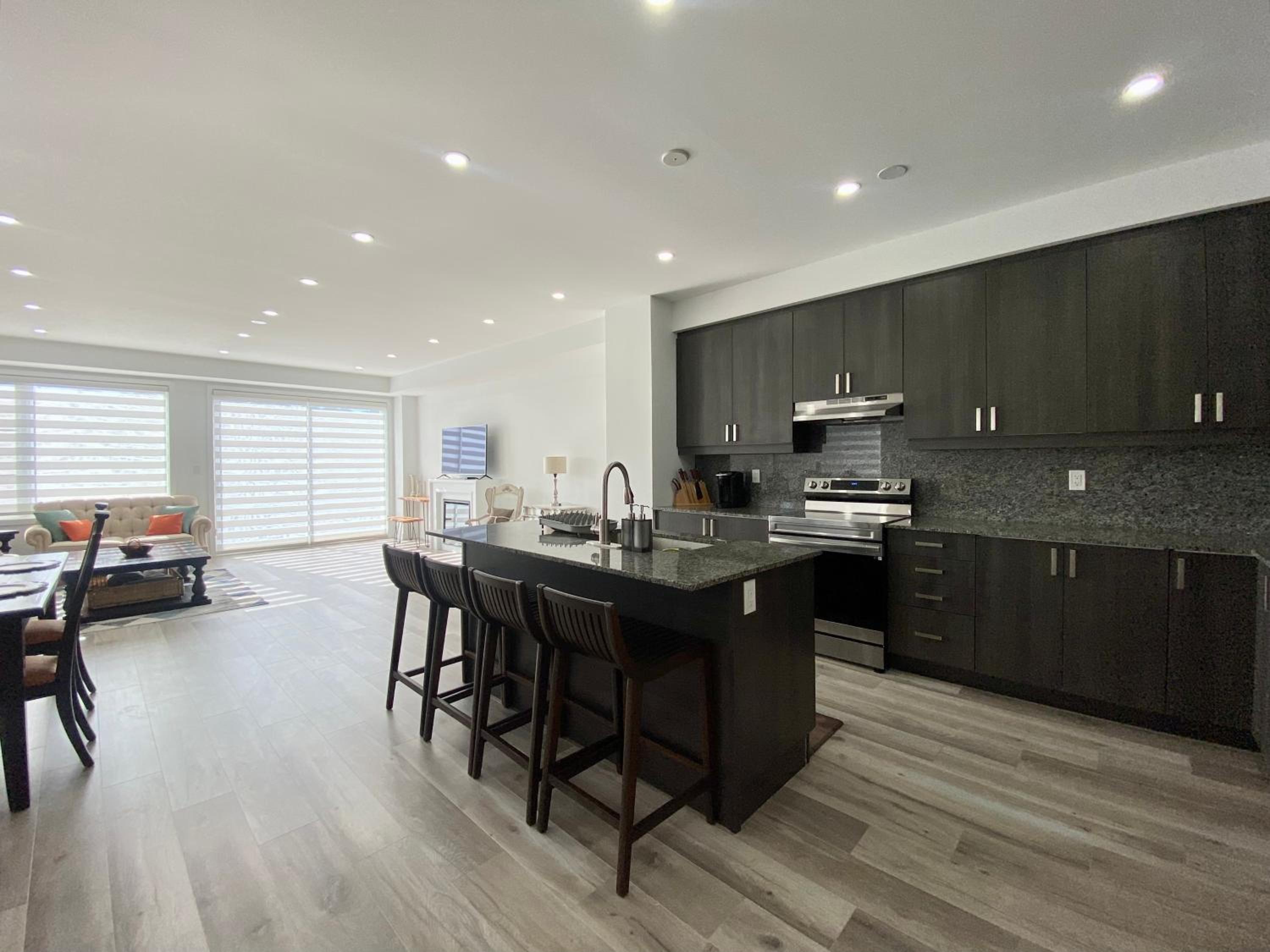 3 Bedroom Well-designed Townhouse in Whitby
