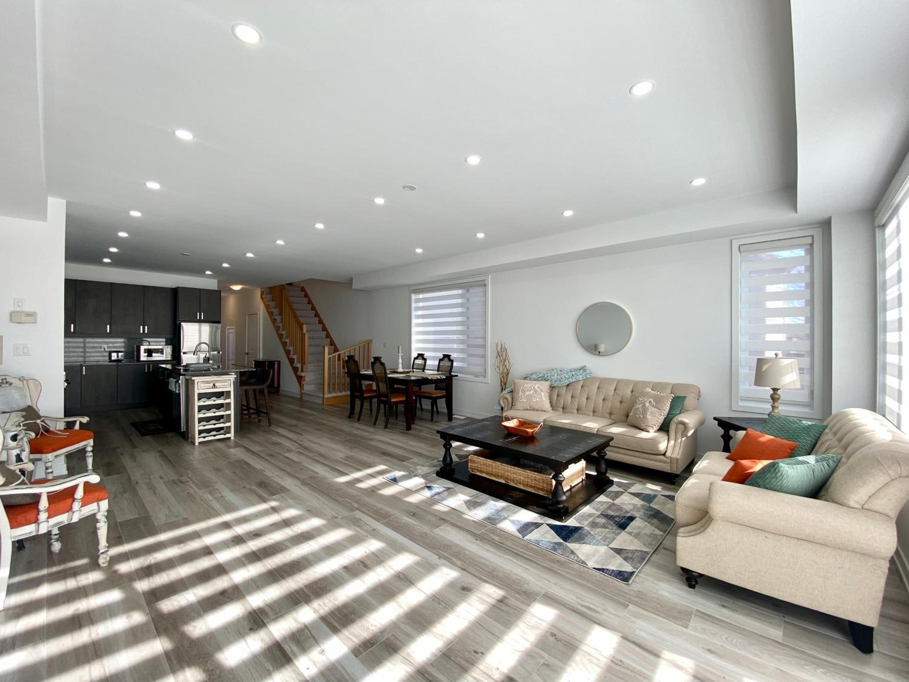 3 Bedroom Well-designed Townhouse in Whitby