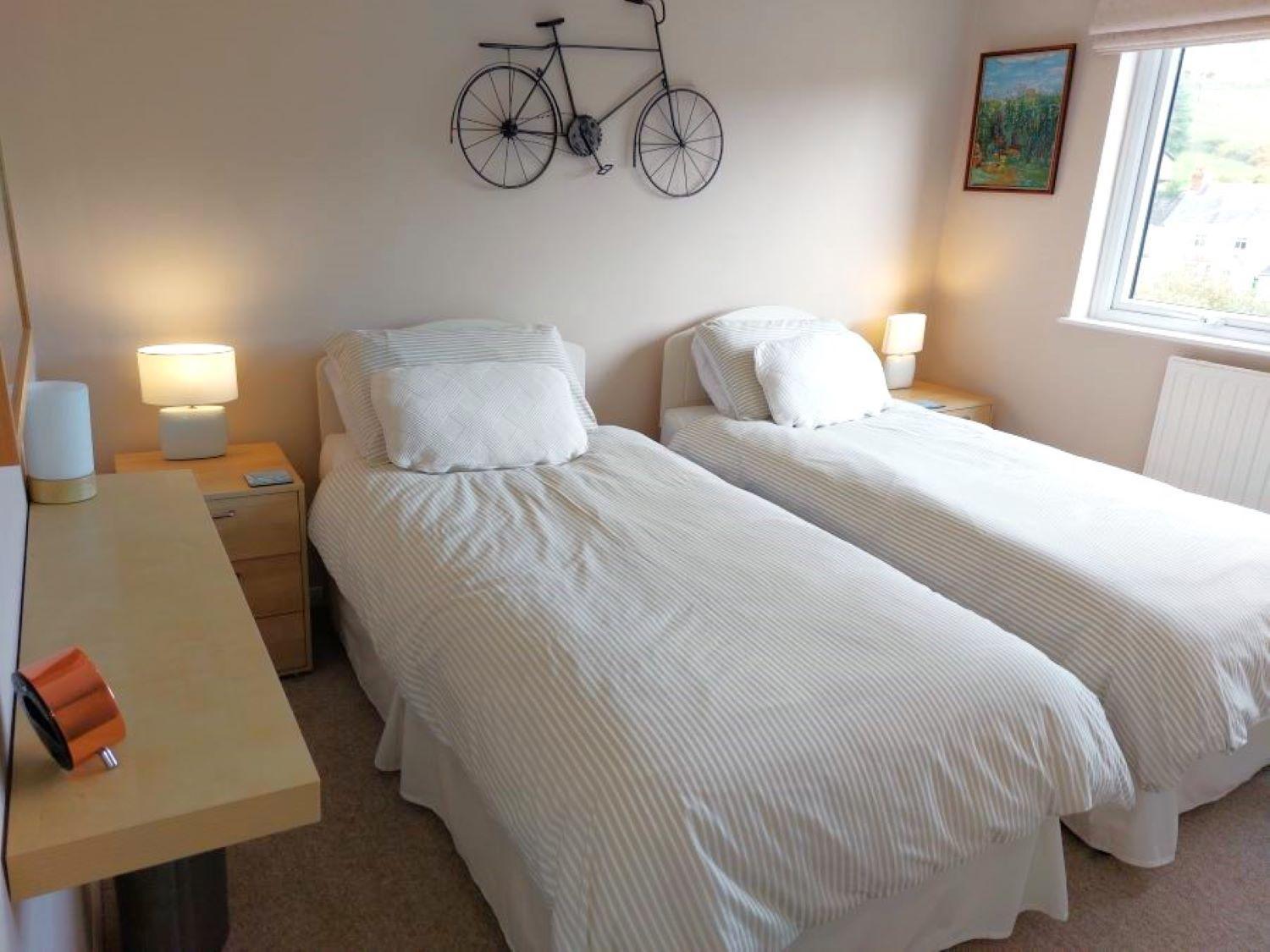 Broadwaters - 2 bed waterfront apartment in Instow