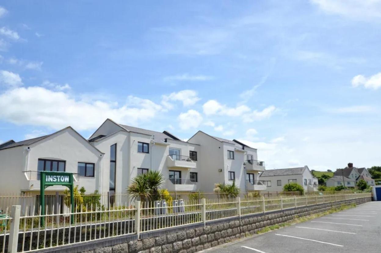 Broadwaters - 2 bed waterfront apartment in Instow