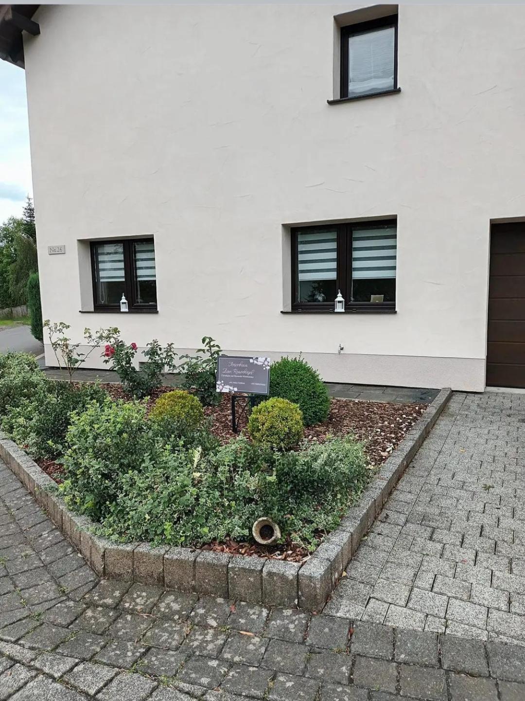 Zum Rosenhügel