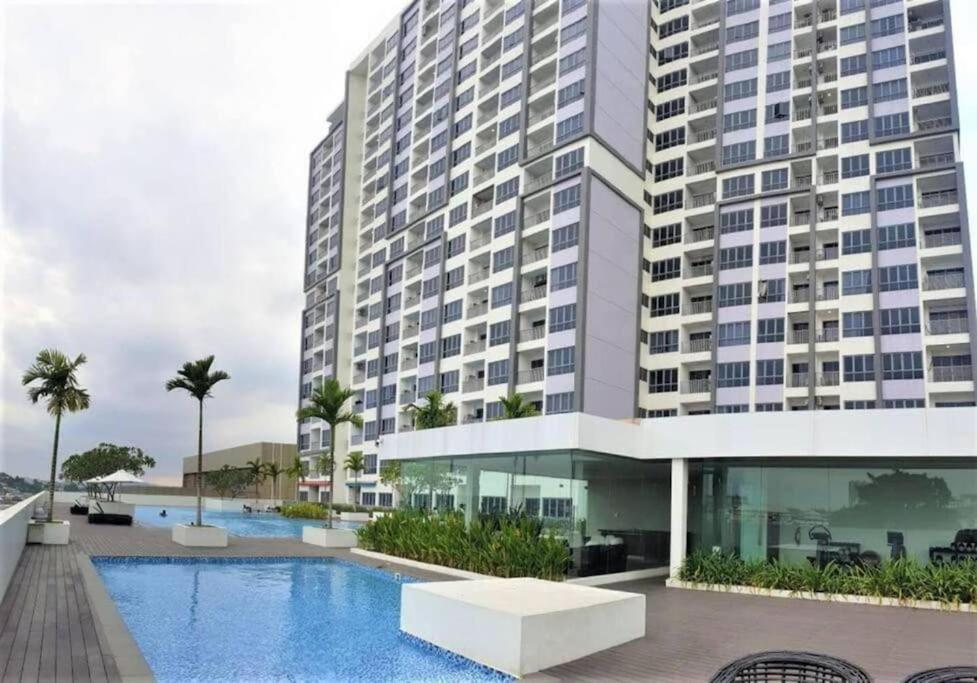 HarbourBay Residence. Batam. Studio. 1min to Ferry view 5