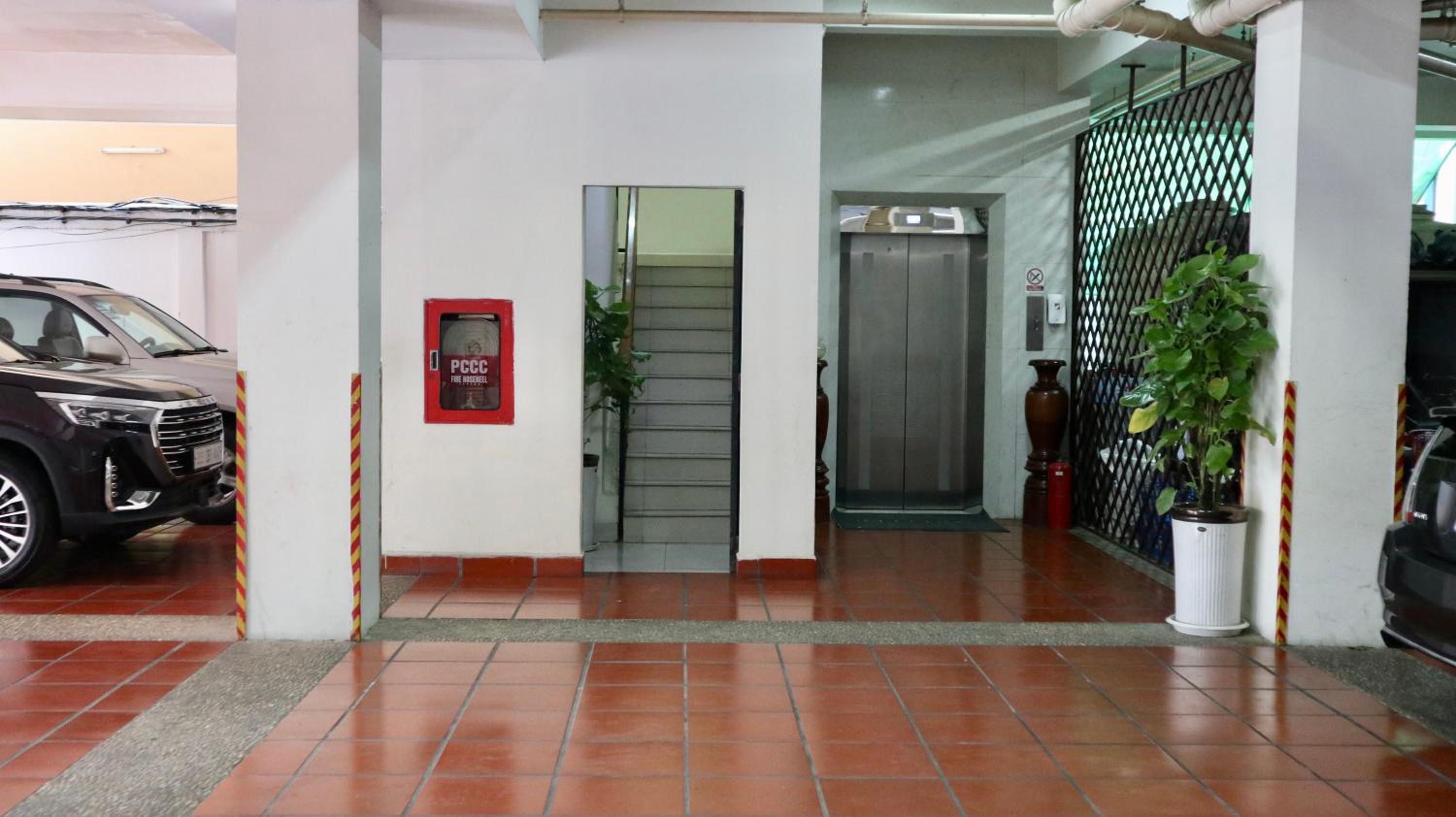 E&V Apartment