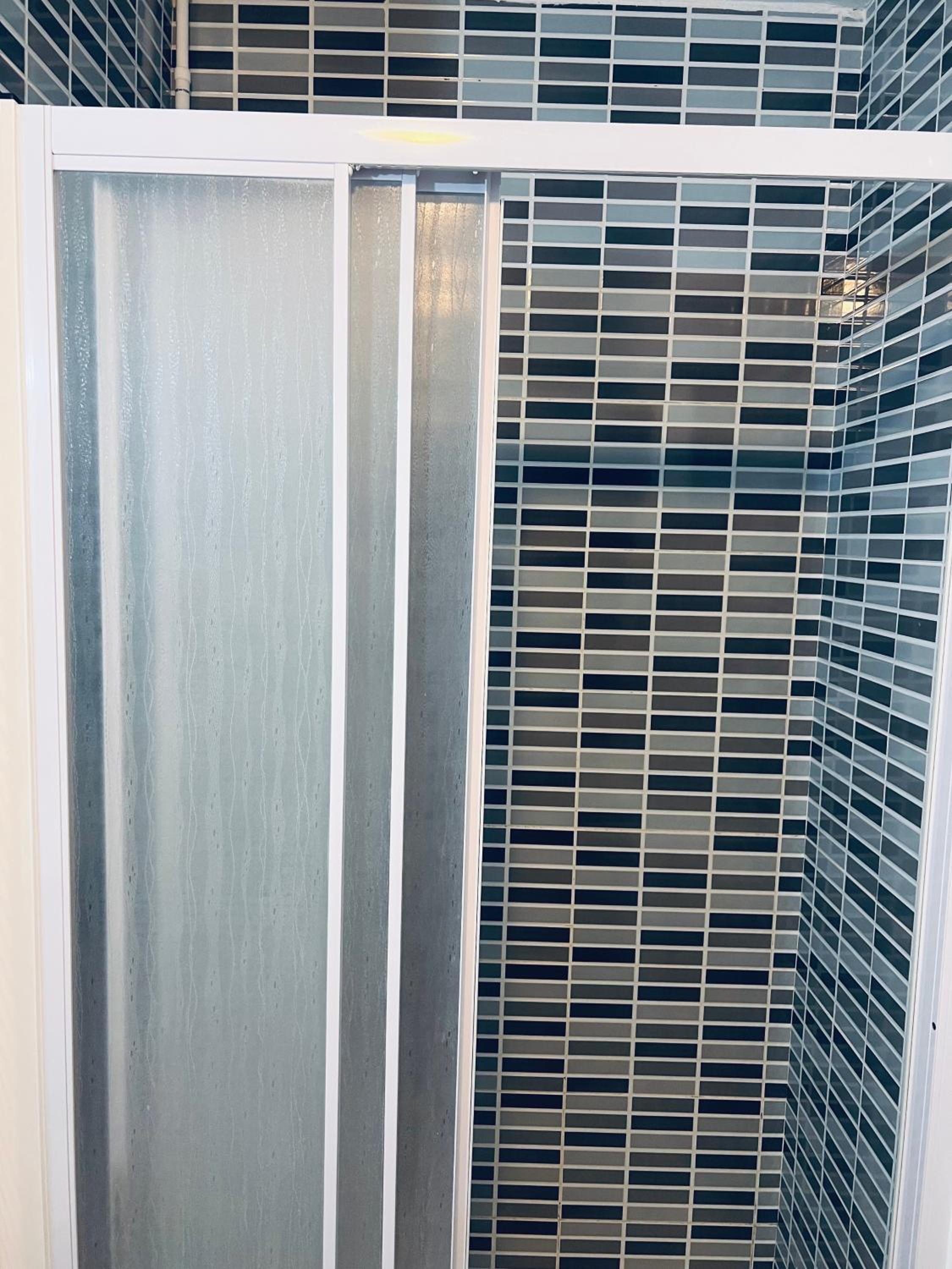 Habitación doble con baño compartido céntrica