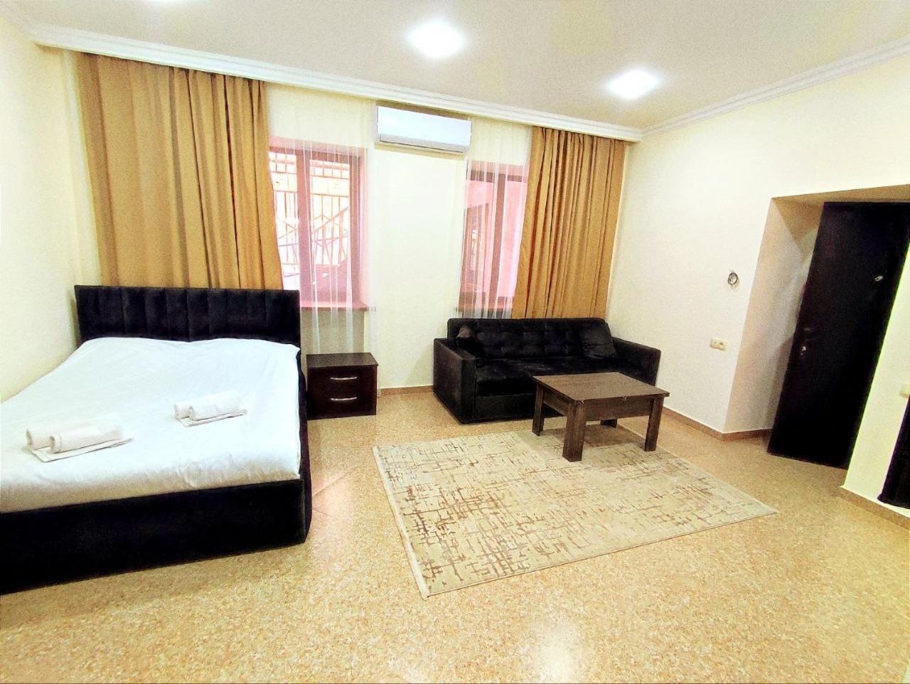 Aygestan Apartments