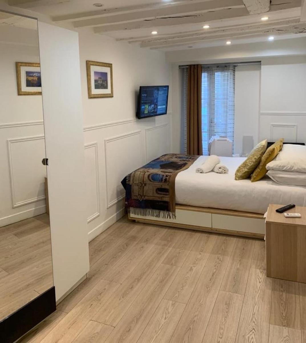 42-LUXURY FLAT en Paris