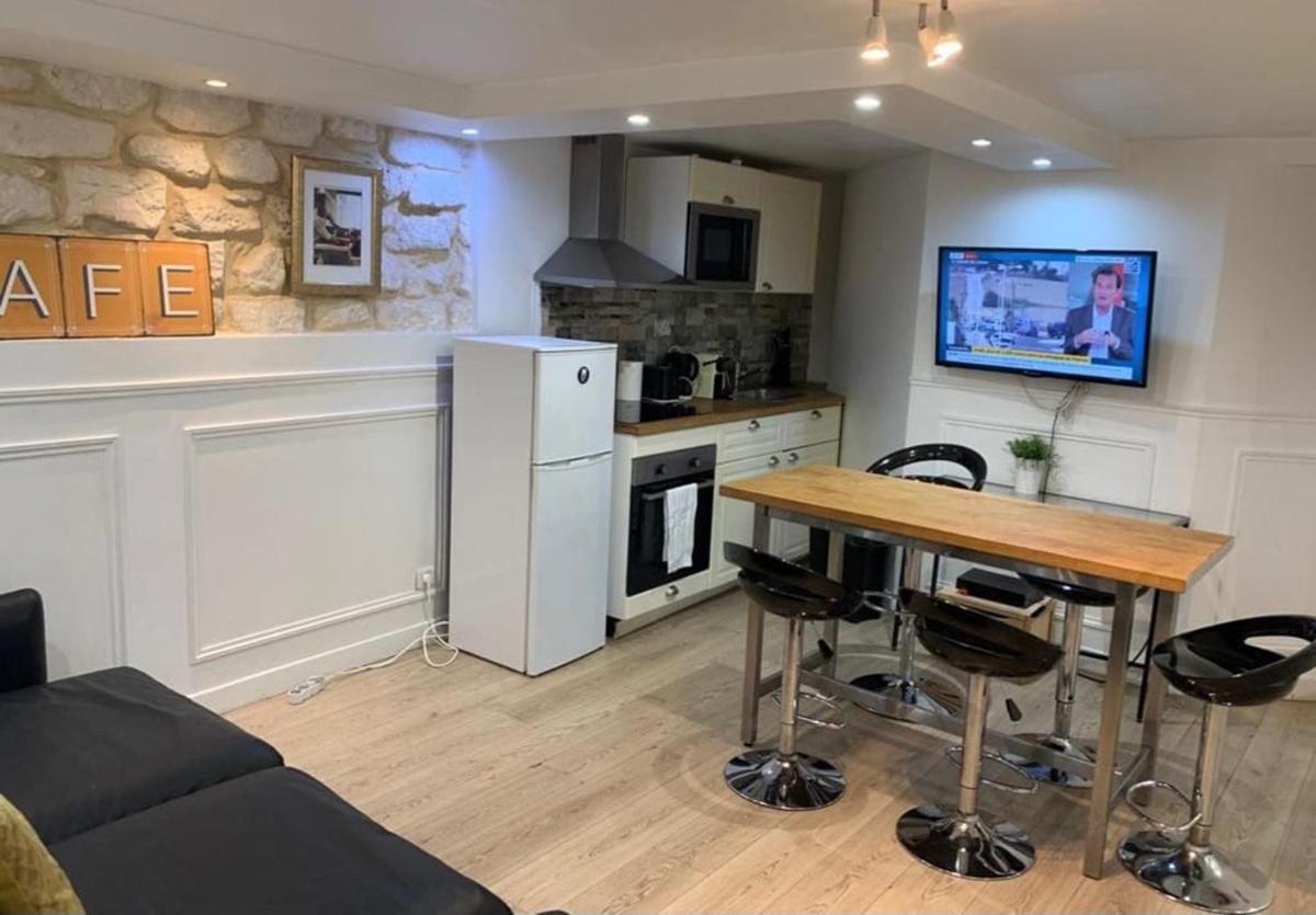 42-LUXURY FLAT