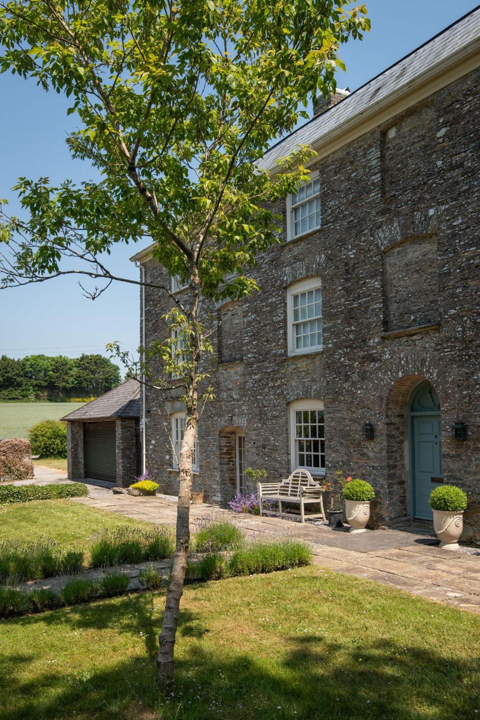 Maberly House