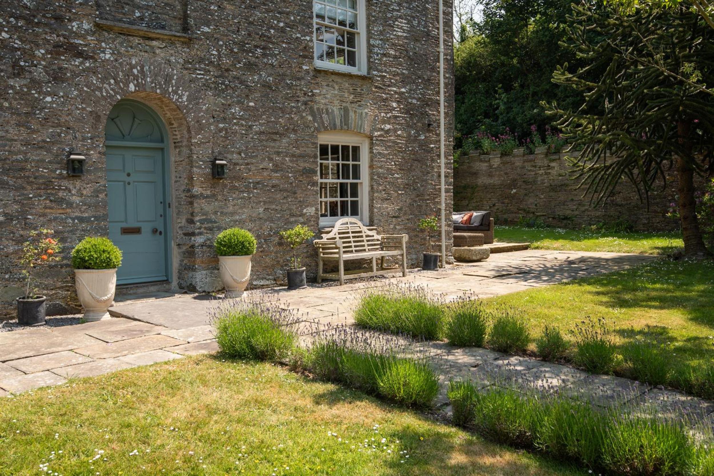 Maberly House