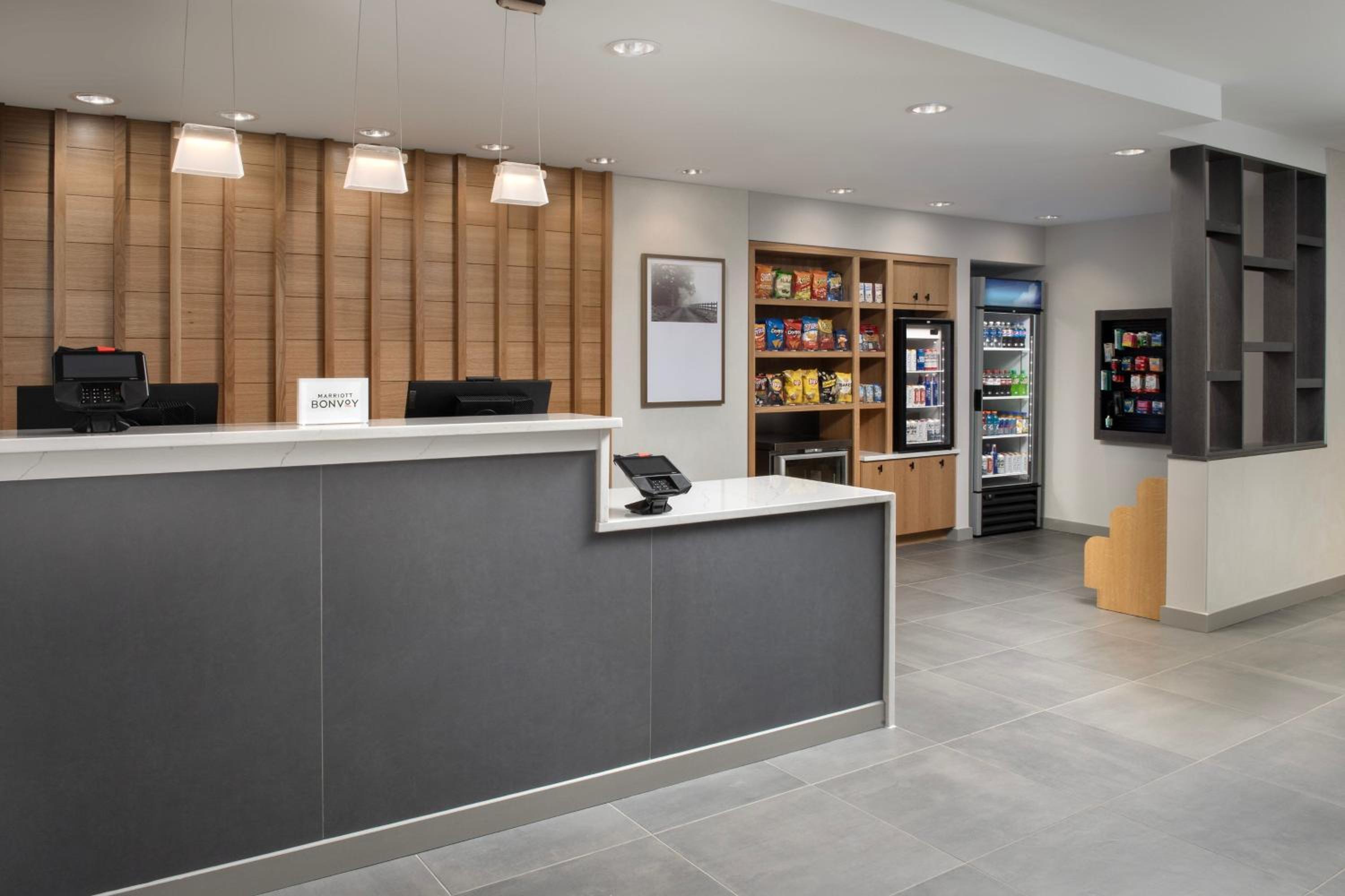 SpringHill Suites by Marriott Cincinnati Mason view 3