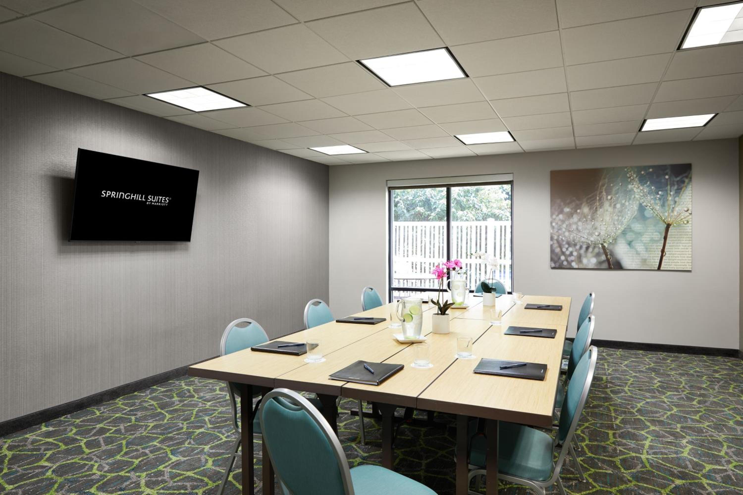 SpringHill Suites St. Louis Airport/Earth City - Property Image 2