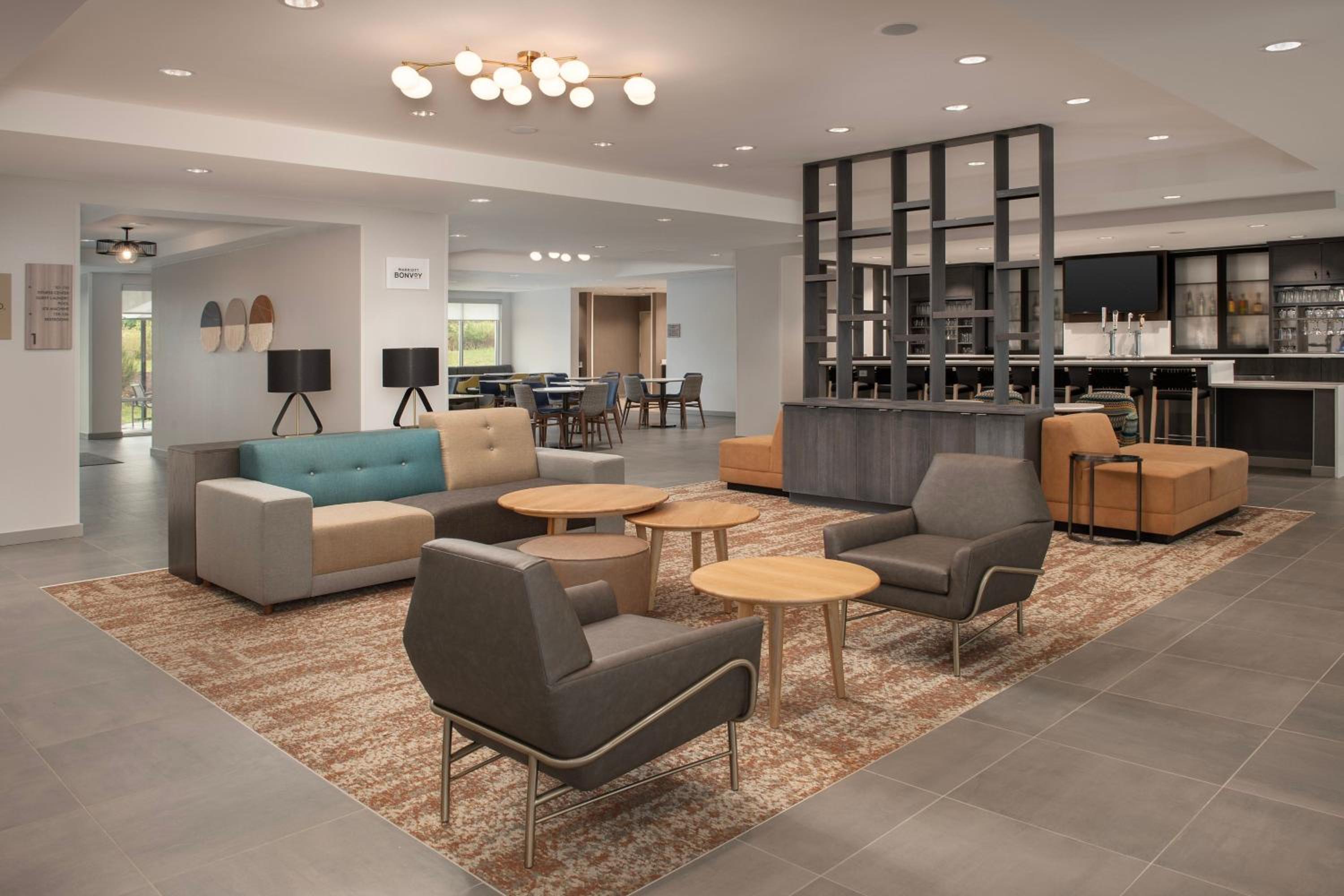 SpringHill Suites by Marriott Cincinnati Mason view 4