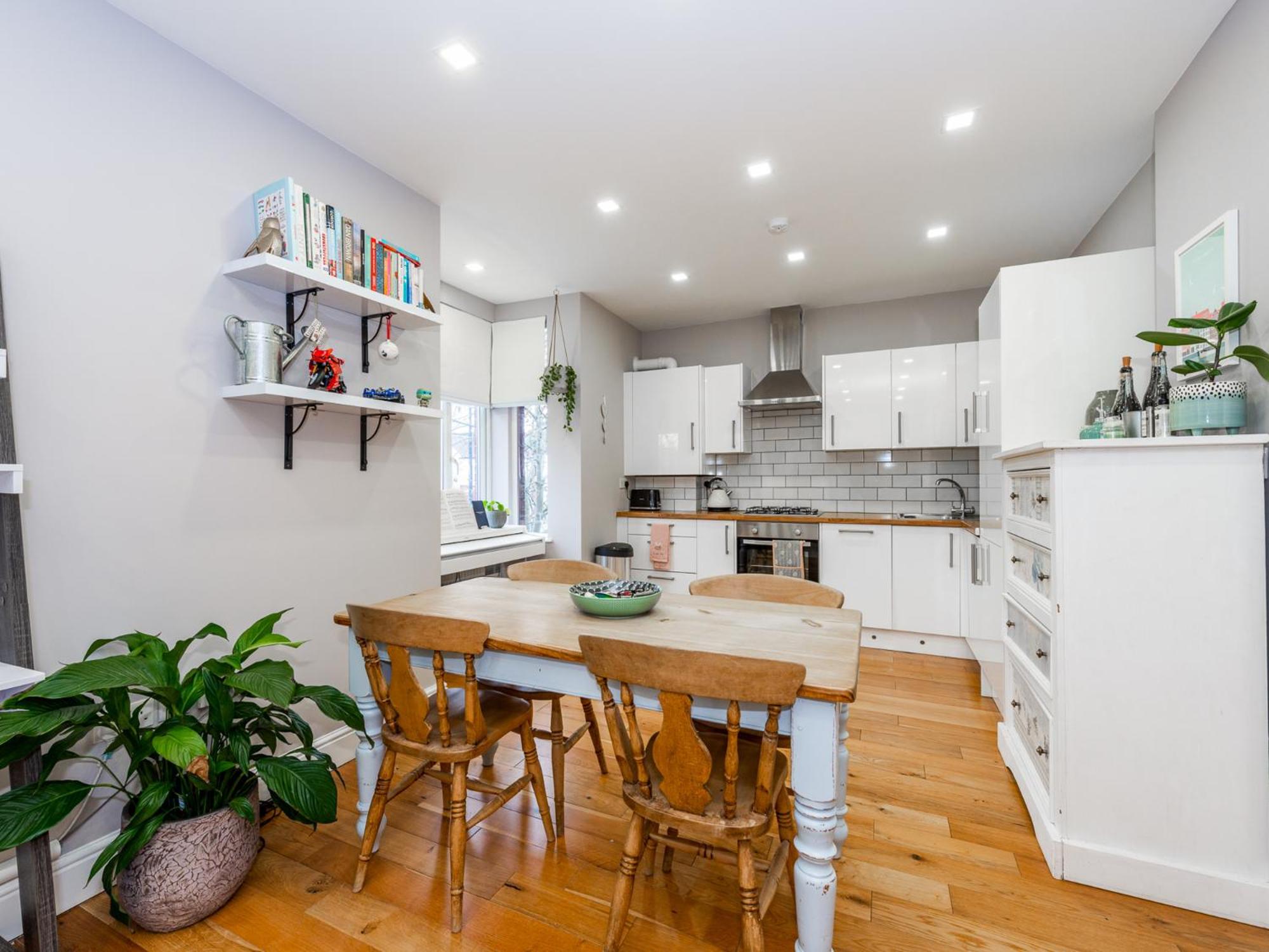 Amazing Lovely 1BDR Apartment, South London view 3