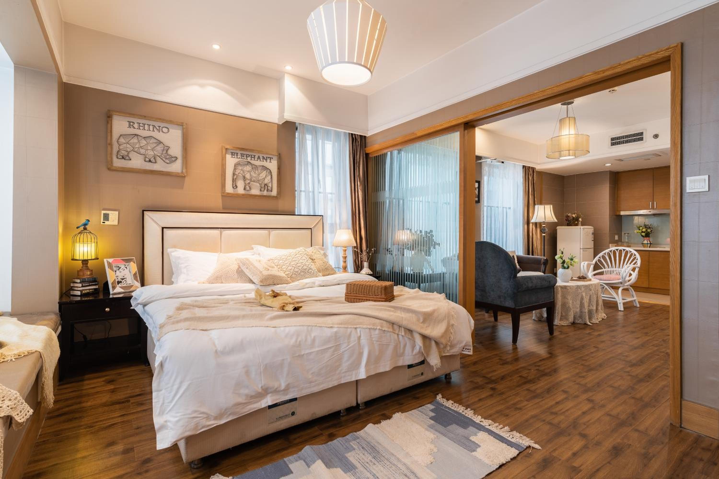 Chongqing City Center Design B&B
