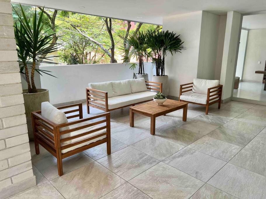 Glamorous New 2BR Apartment in Granada