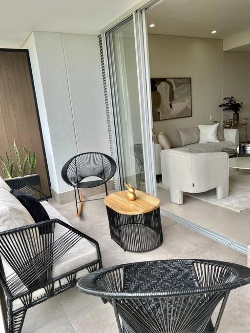 Glamorous New 2BR Apartment in Granada