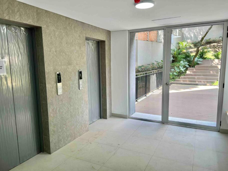 Glamorous New 2BR Apartment in Granada