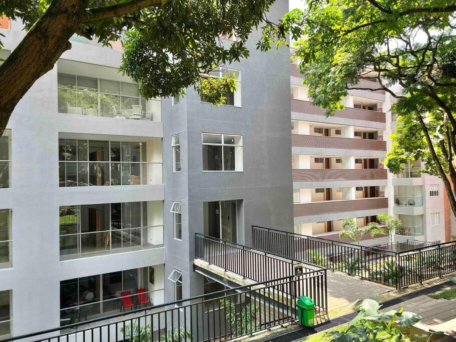 Glamorous New 2BR Apartment in Granada