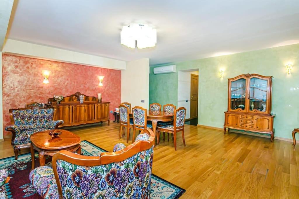 Nice Style Apartment