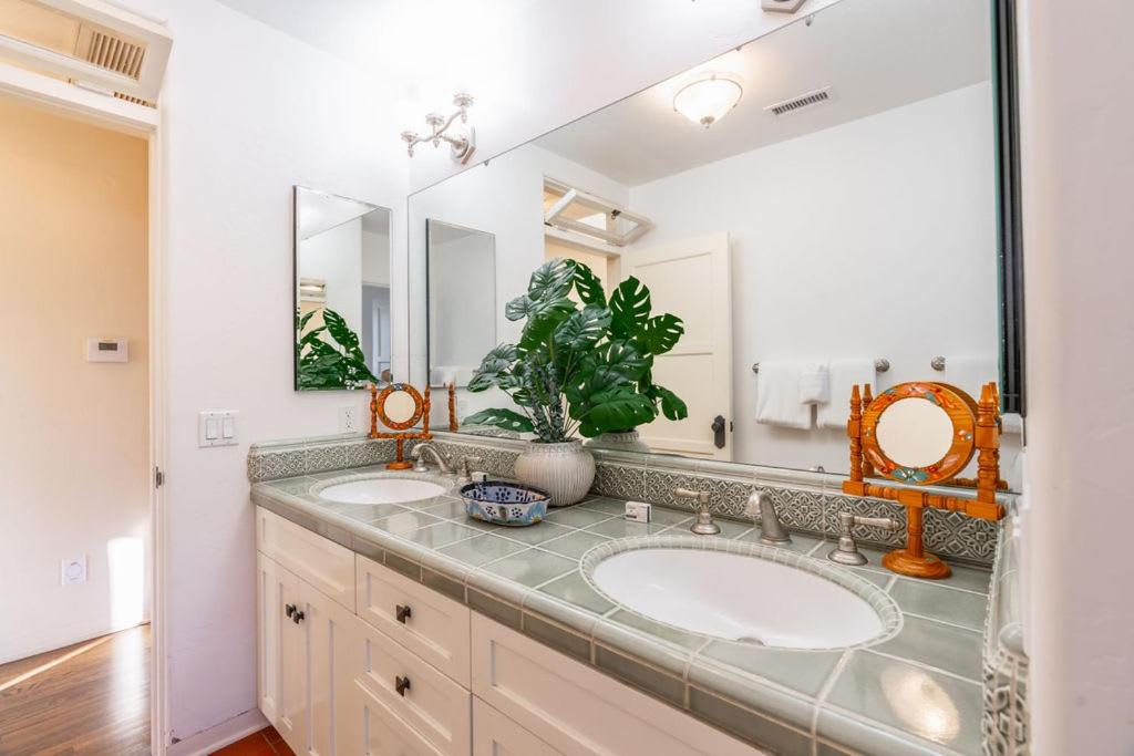 Ocean View Spanish Beauty Half Block to Beach