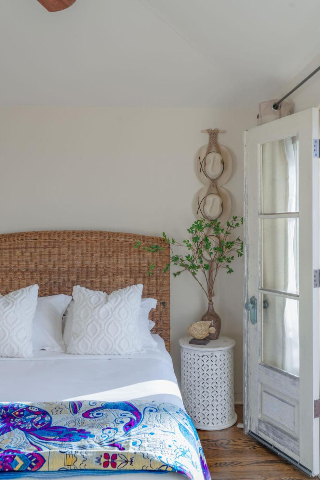 Ocean View Spanish Beauty Half Block to Beach