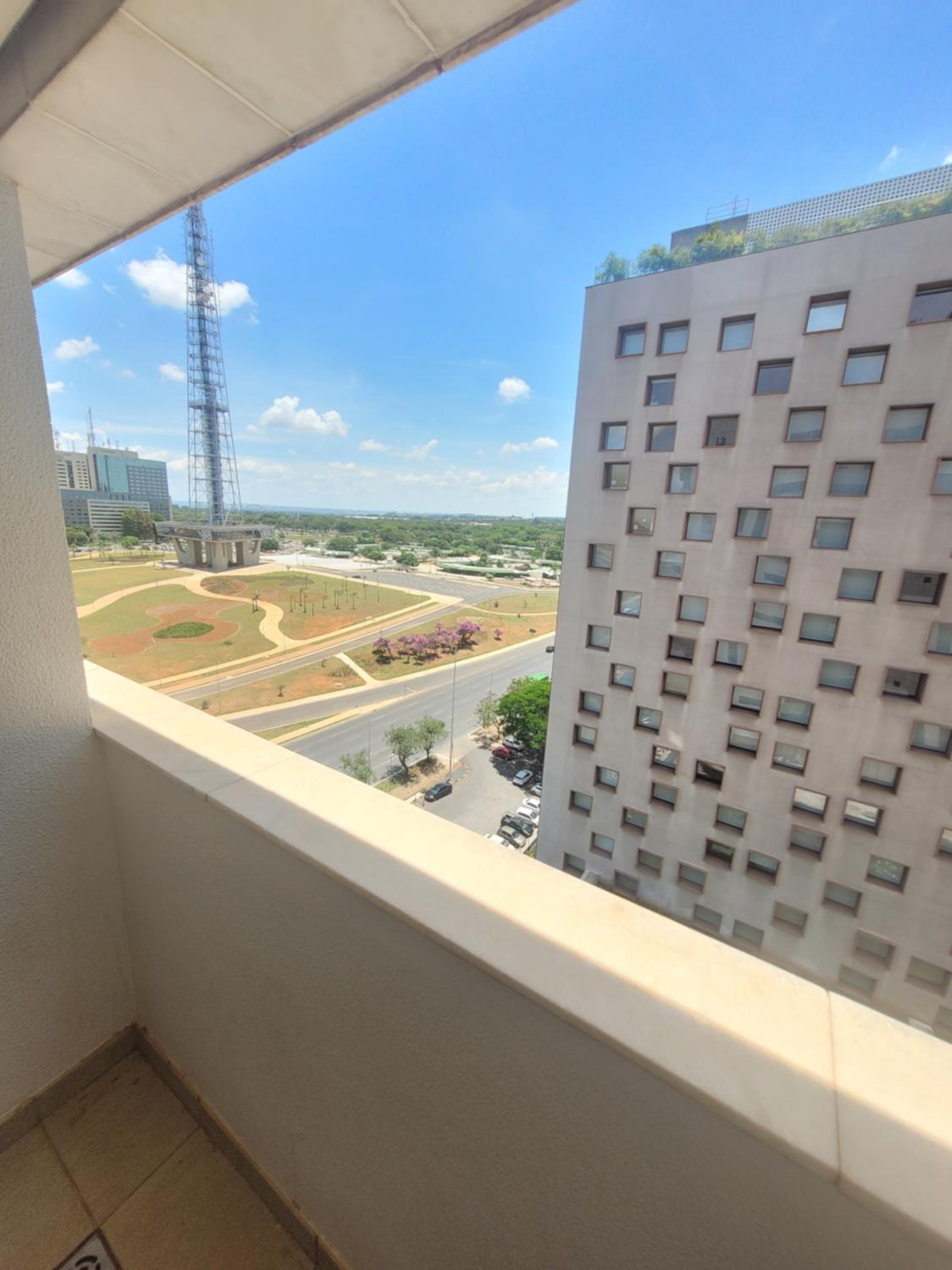 FLAT NO MERCURE BRASÍLIA LIDER, AO LADO DA ESPLANADA DOS MINISTÉRIOS, ESTÁDIO MANÉ GARRINCHA E CENTRO DE CONVENÇÕES, COM PISCINA, ACADEMIA, RESTAURANTE, RE