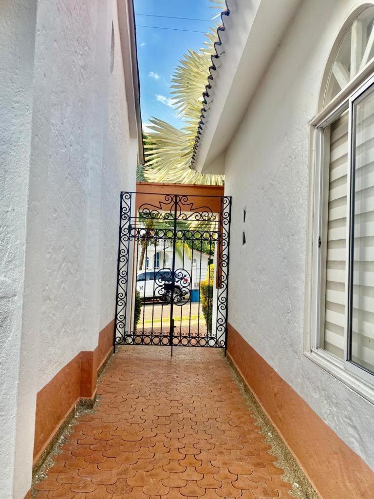 Casa en Melgar condominio la hacienda CON PISCINA