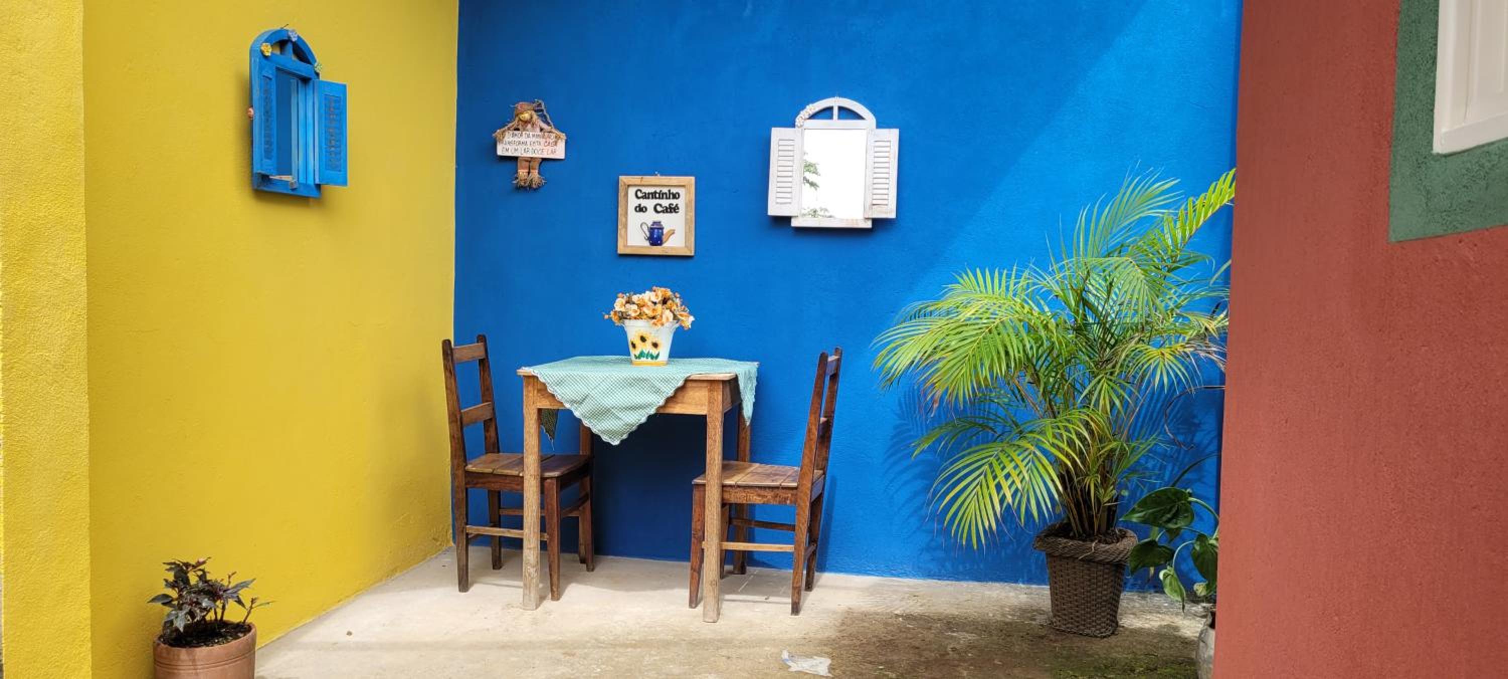 Casa com piscina a 4 min do centro de carro
