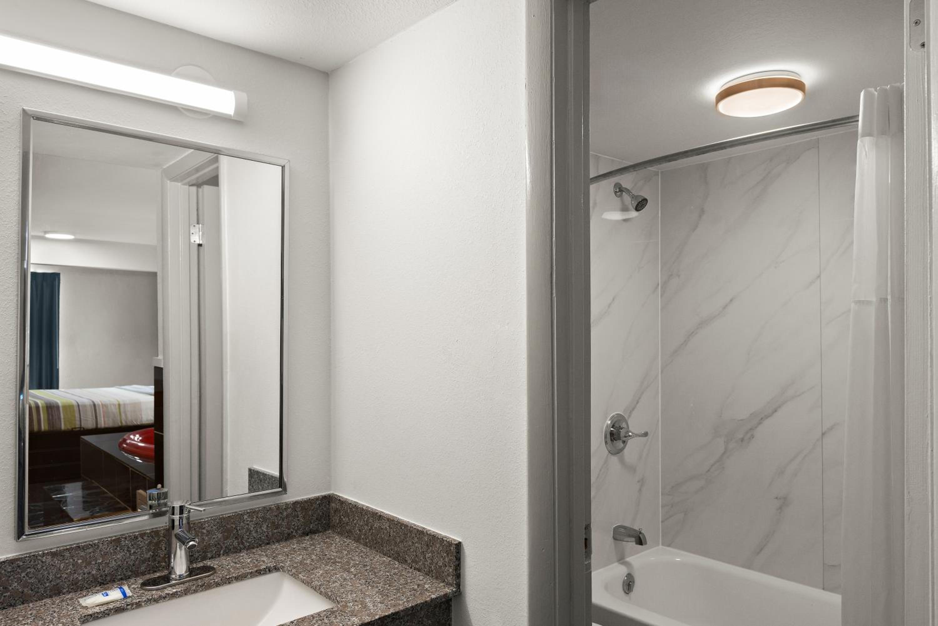 Rodeway Inn Commerce, Φωτογραφία 20