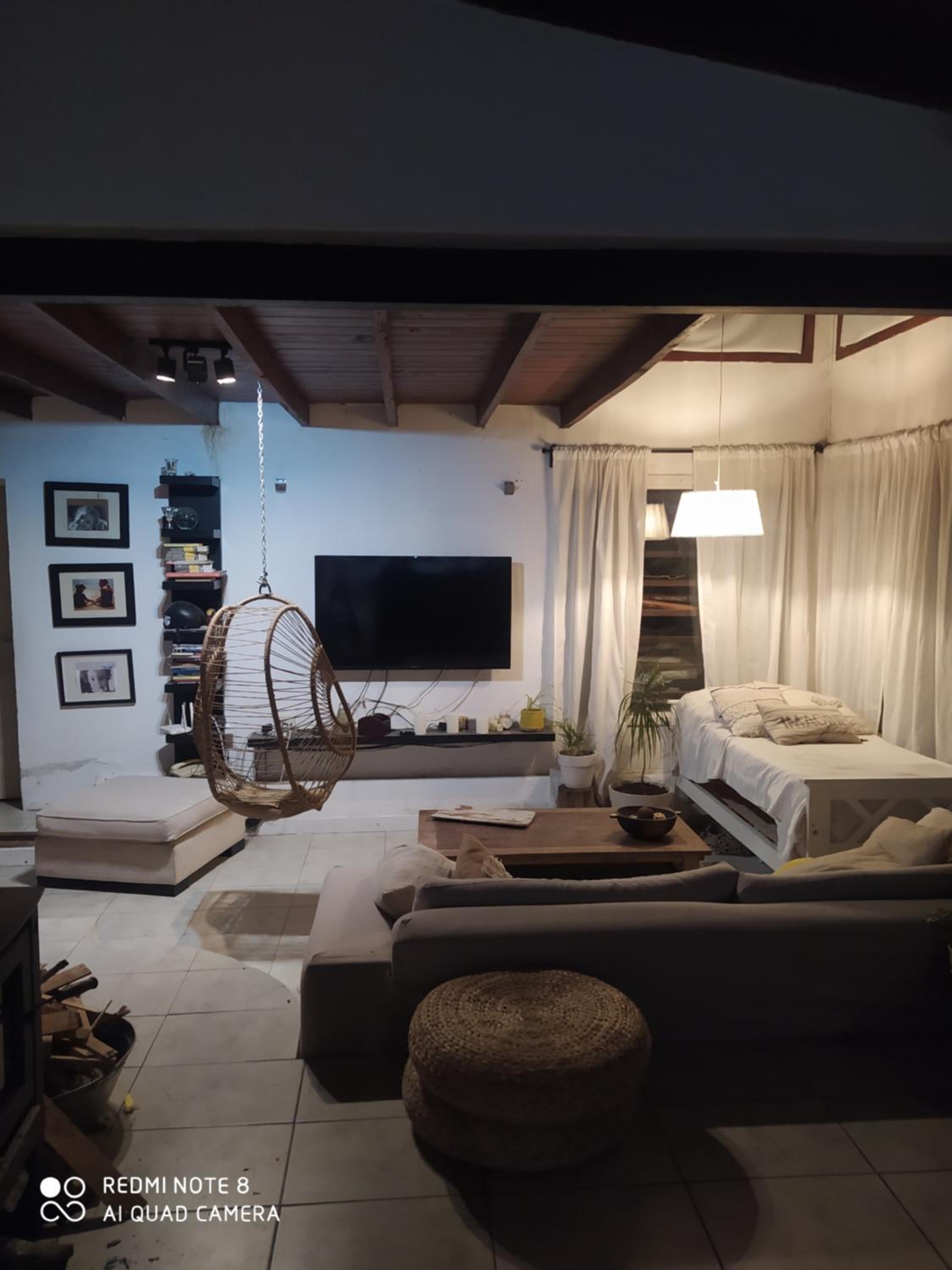 Ideal Casa de 2 Pisos Con Quincho Y Pileta
