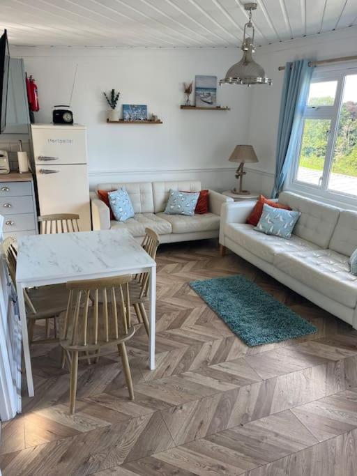 DRIFTWOOD LODGE please note the facilities at the holiday park are seasonal March to November
