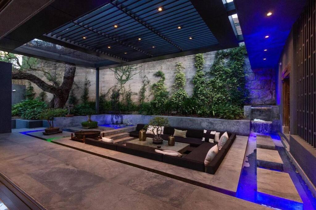 Modern Ocean Facing Villa view 3