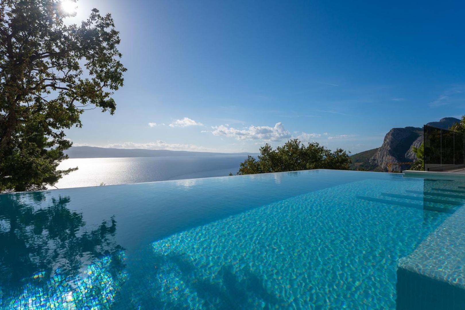 Luxury Villa La Mirada view 3