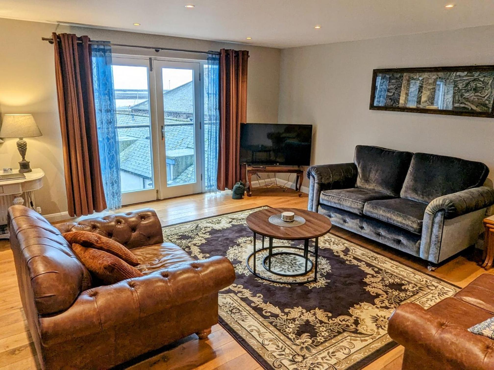 18 Mill Wharf Apartment