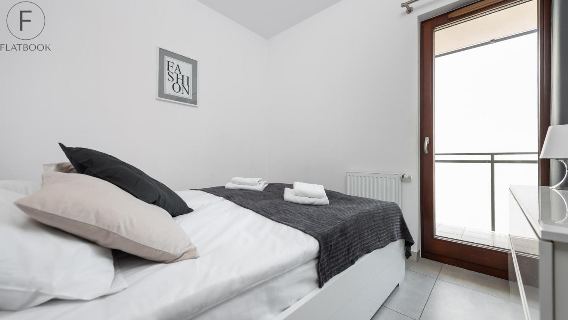 Flatbook City Centre Apartaments Parking