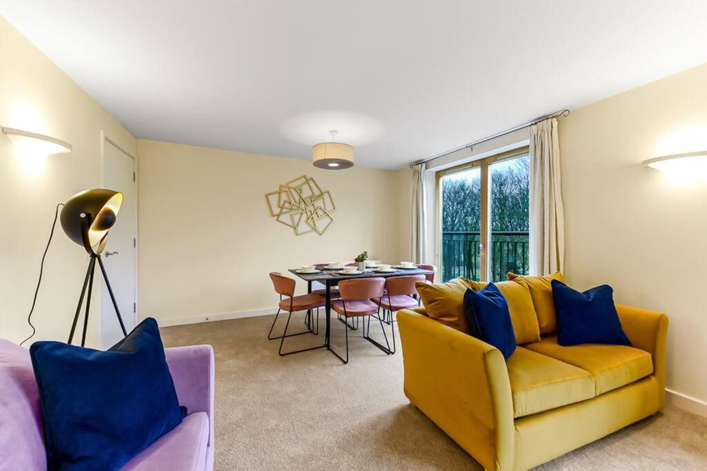 City Retreat with Free Parking and Walking distance from City Centre view 3