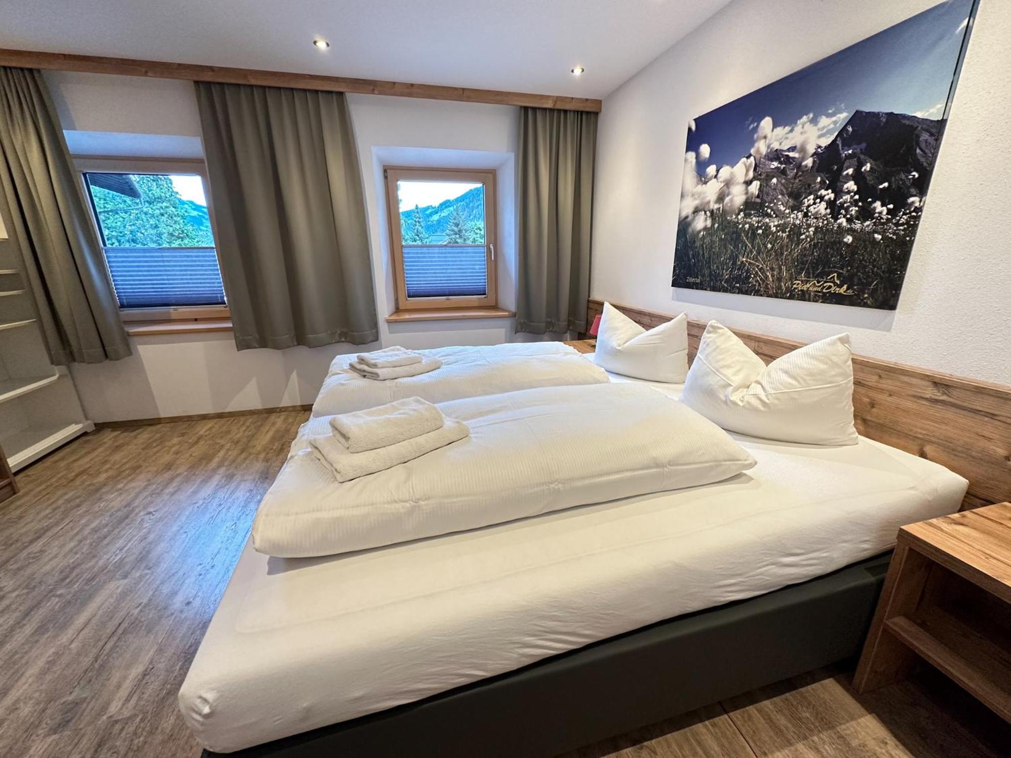 Appartementhaus Mayrhofen by PiaundDirk