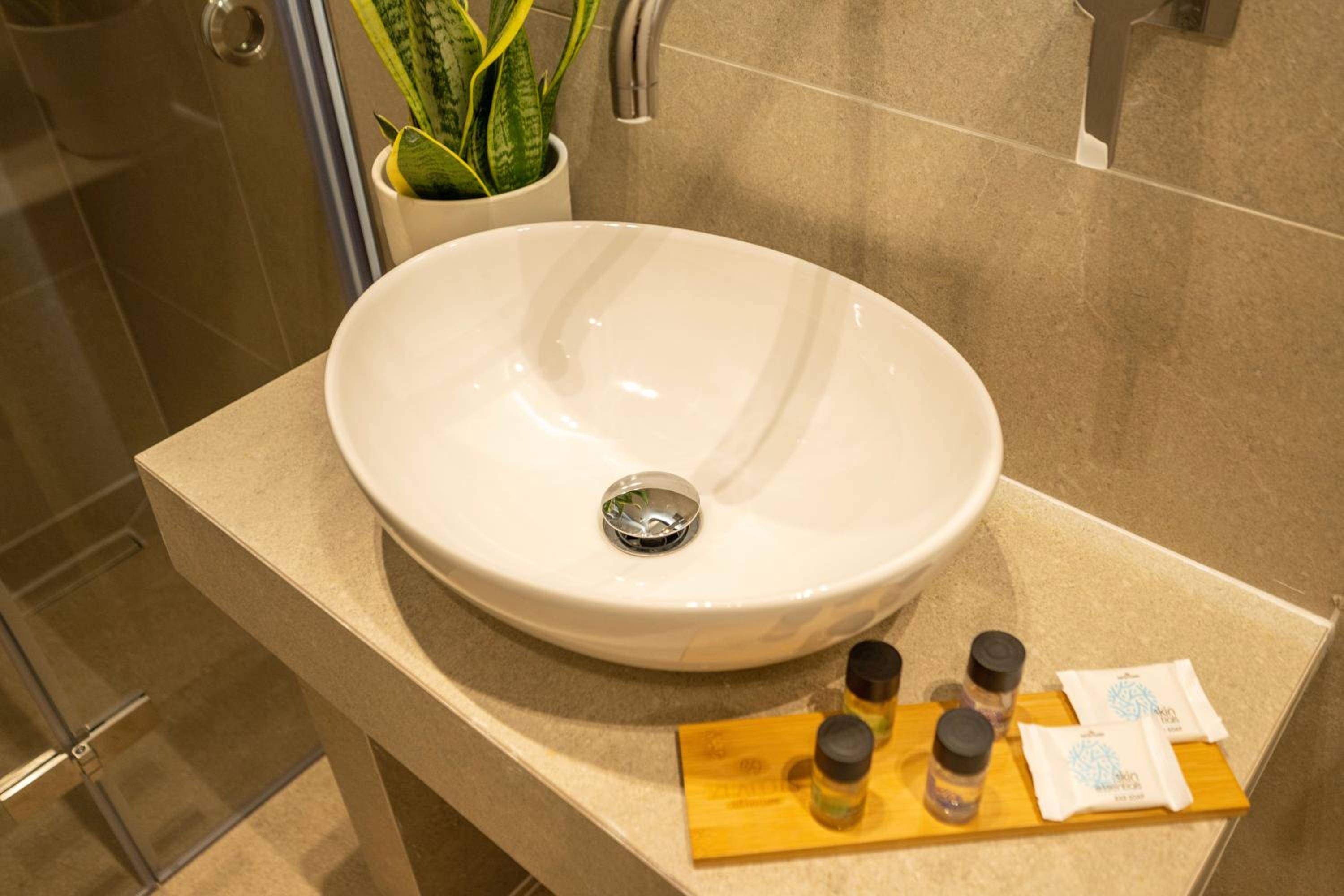 Athens Genesis Luxury Suites