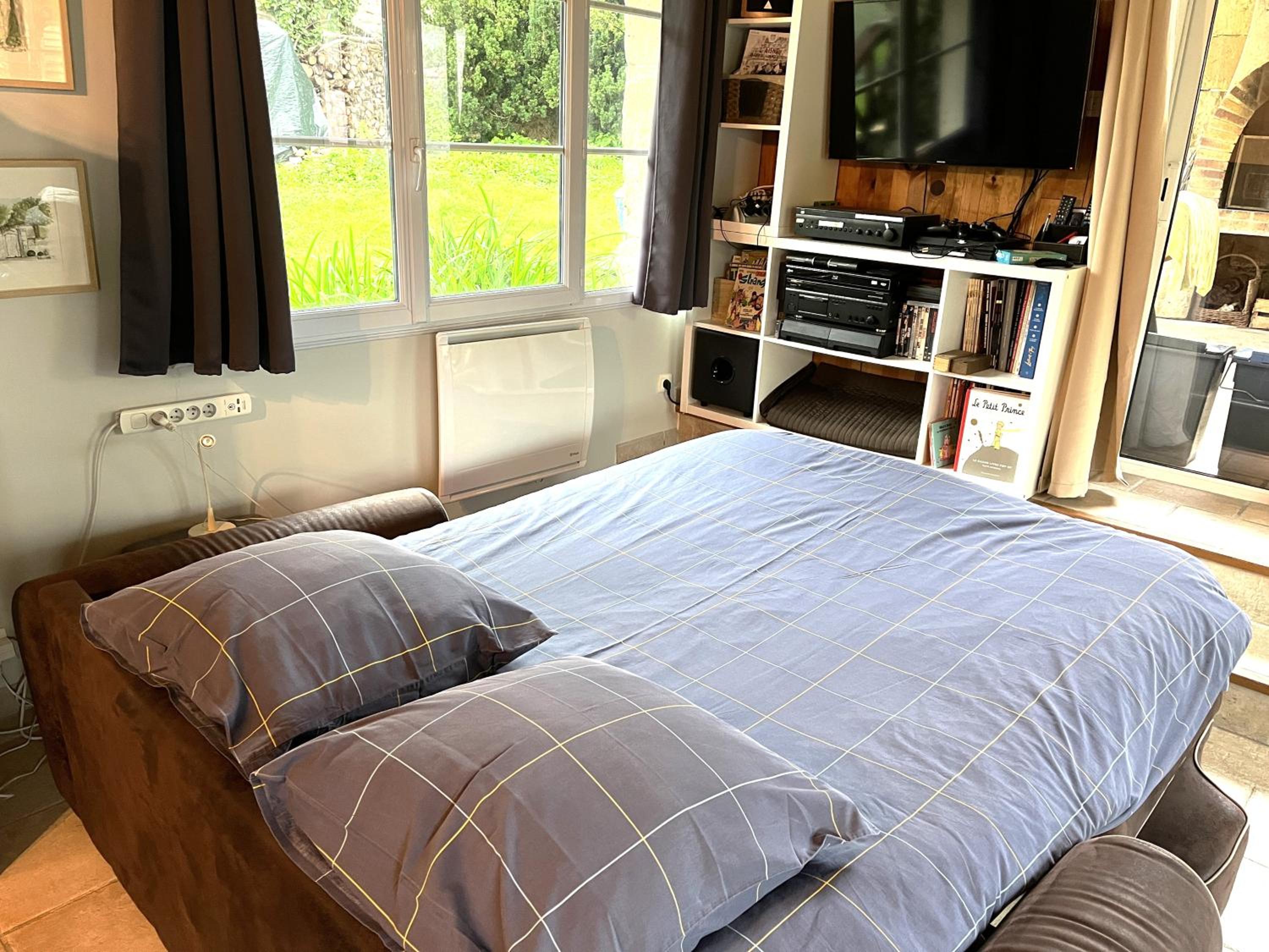 Photo 10