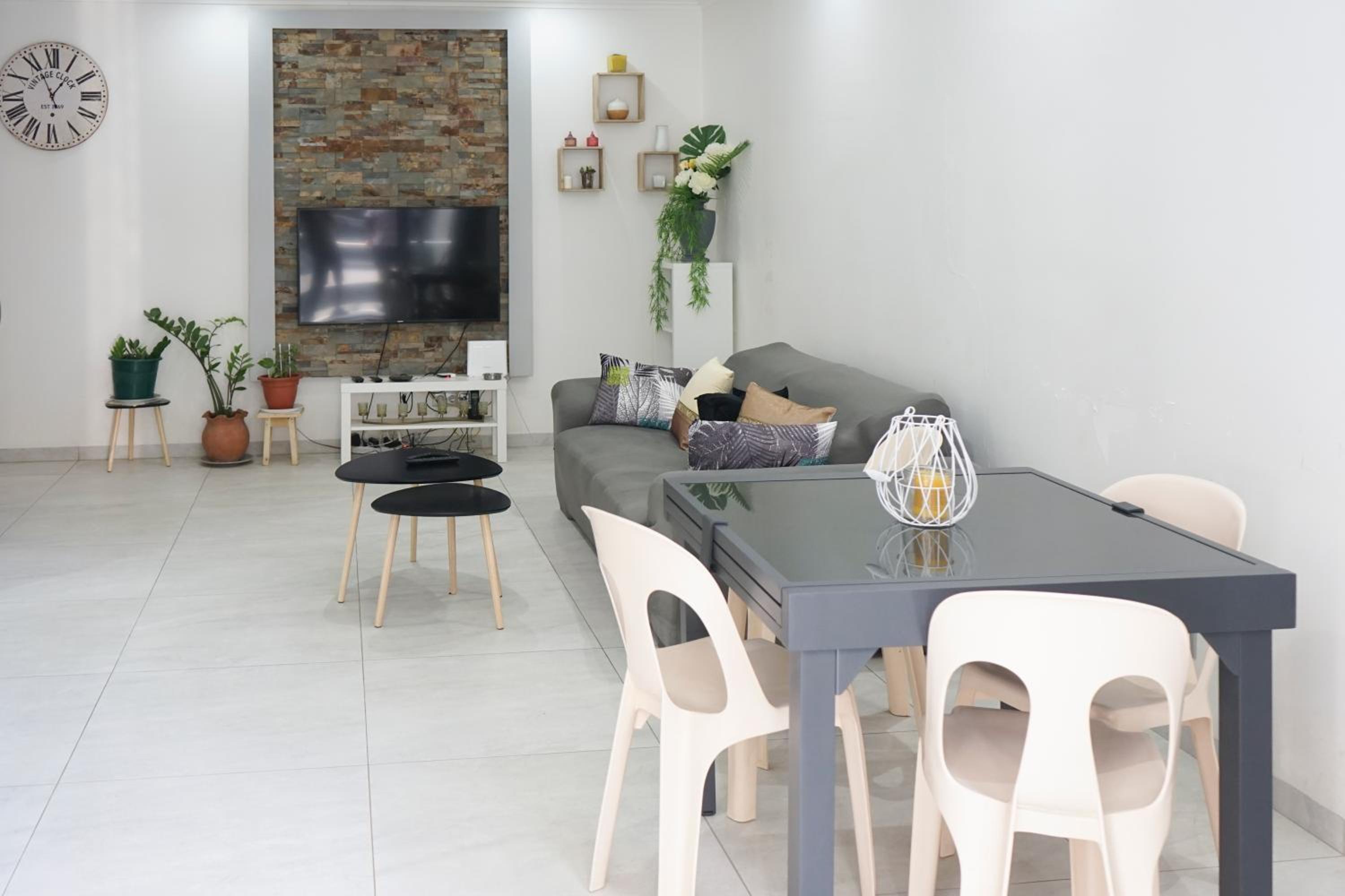 Charming 2 bdr apt, Palmarejo Grande, Praia - LCGR