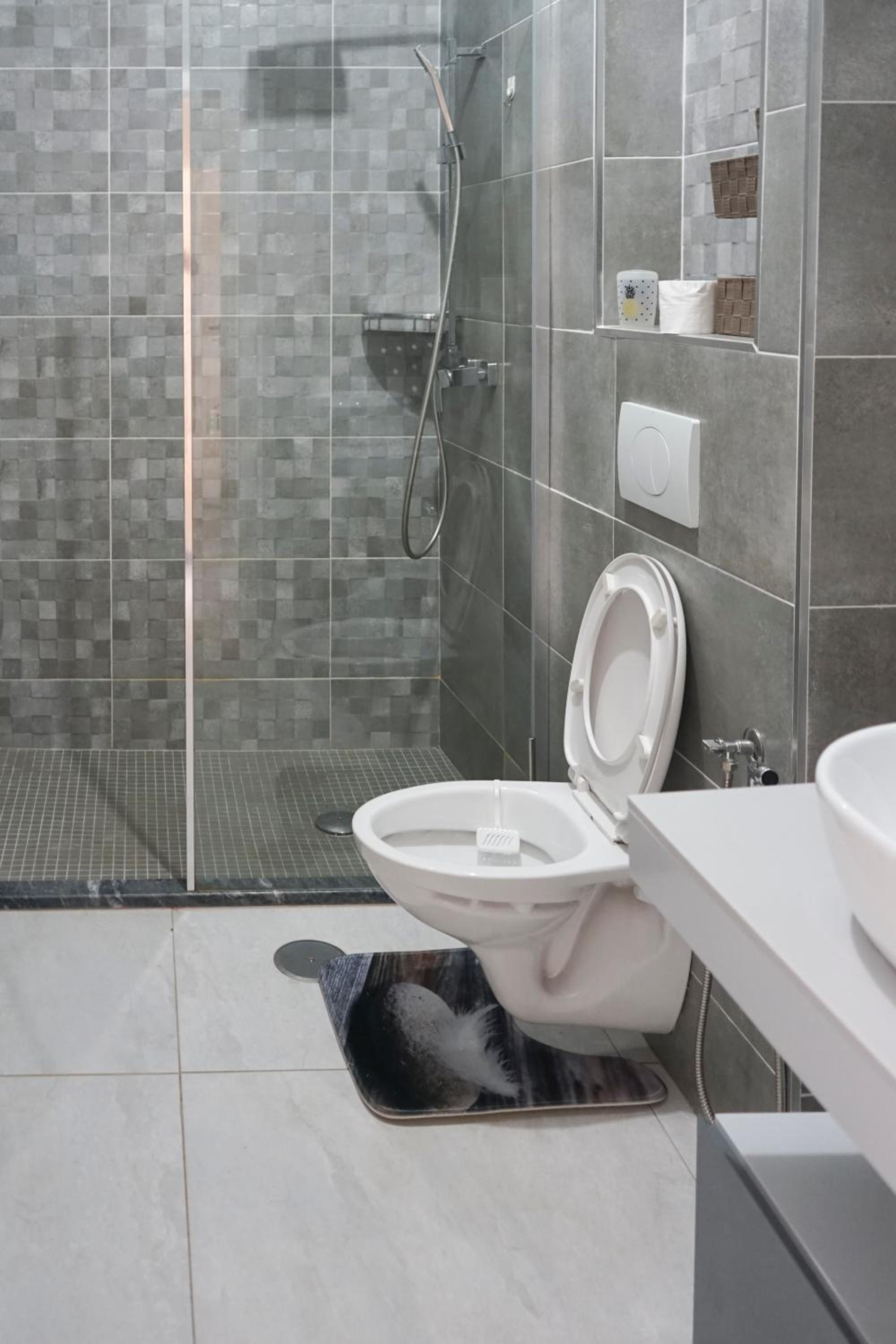 Charming 2 bdr apt, Palmarejo Grande, Praia - LCGR