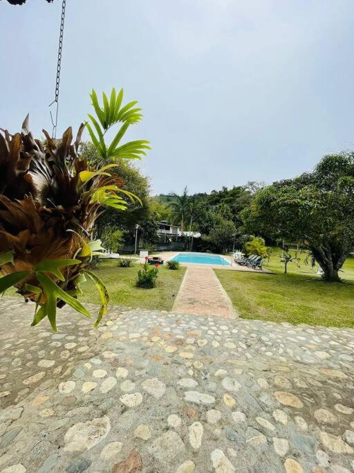 finca de descanso y recreacion, fogata,piscina.