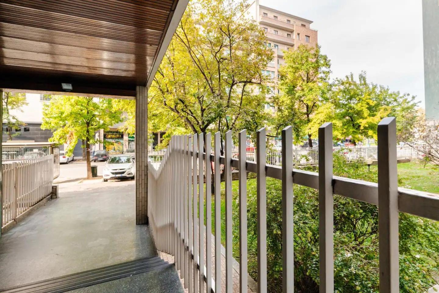 Giro 58, 2 bedroom Apartament, close to San Siro, Fiera and 10 min metro to Duomo