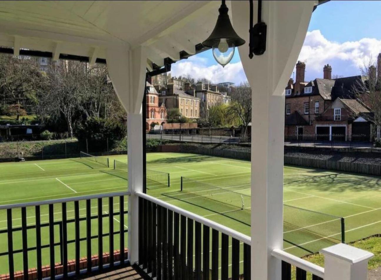 Ground Floor Apartment, great for families, situated in historic The Park area Nottingham