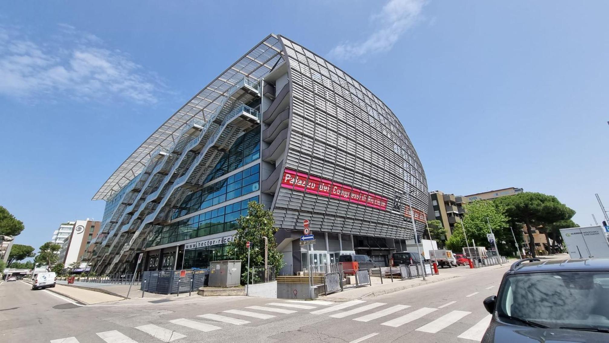 Hotel Adriatica con Piscina - Image 1