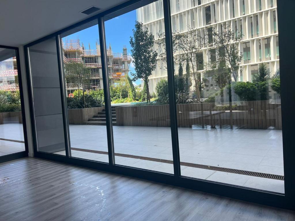 Luxury River View 3BR with Pool by Airport view 2