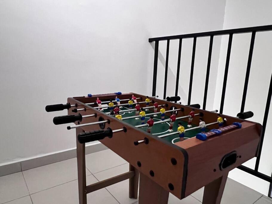 3Floor landed Endlot w pooltable/karaoke/gamesroom