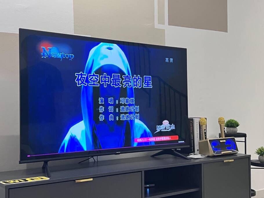 3Floor landed Endlot w pooltable/karaoke/gamesroom