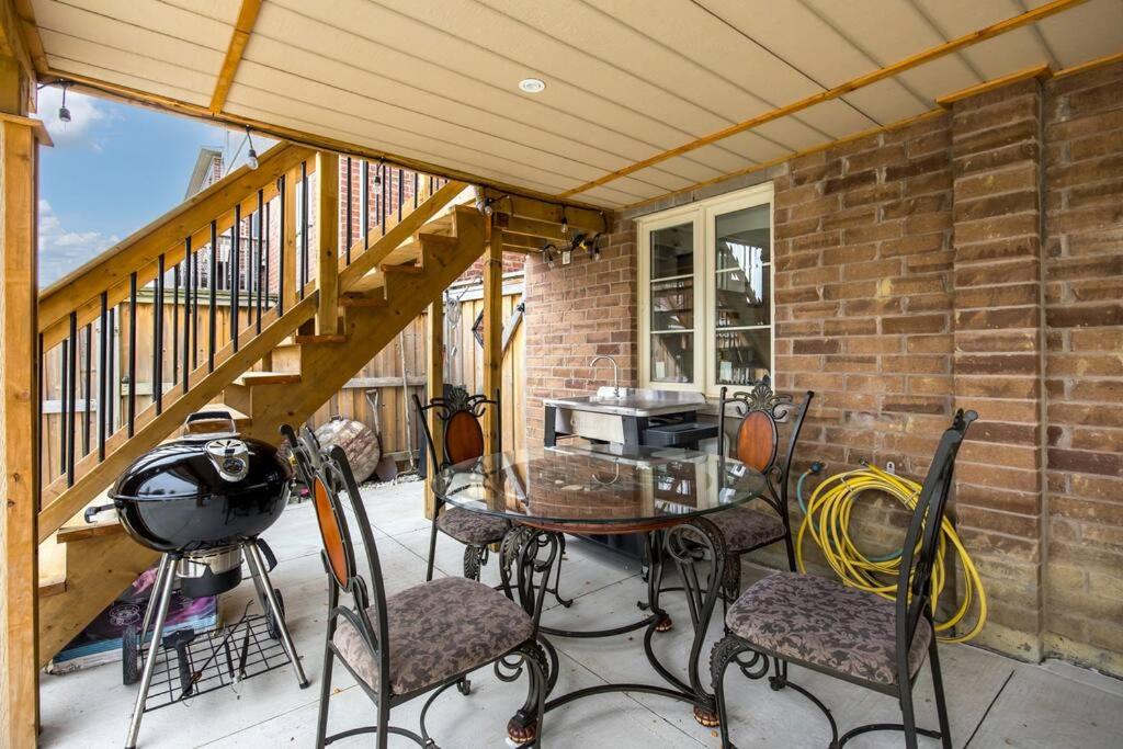 Walk-out Basement Apartment with Private Entrance